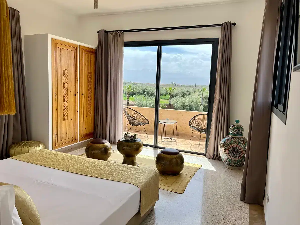 Le Jasmin de Marrakech image-une-belle-chambre-fes Le Jasmin de Marrakech : Maison d’hôte à Marrakech image-une-belle-chambre-fes Le Jasmin de Marrakech : Maison d’hôte à Marrakech